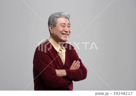 高齢者 老人 男 39248217