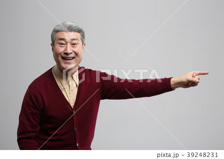 高齢者 老人 男 39248231