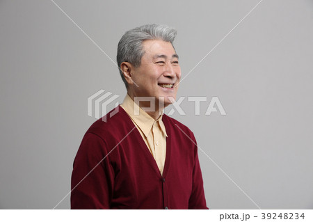 高齢者 老人 男 39248234