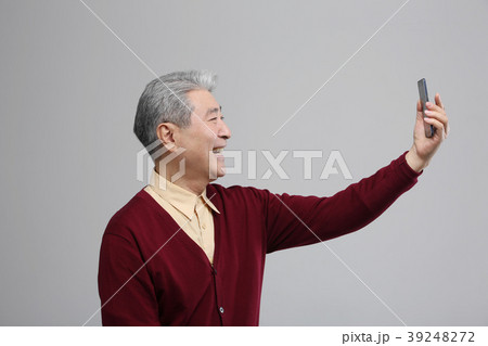 高齢者 老人 男 39248272
