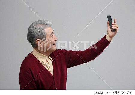 高齢者 老人 男 39248275