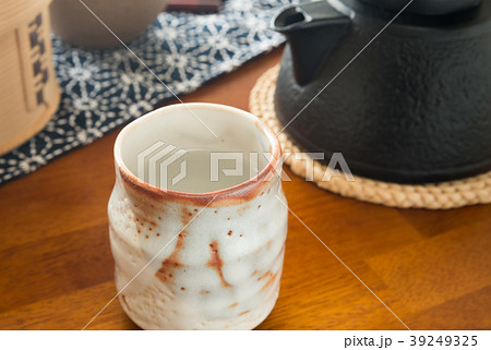 白湯 飲み物 お湯 湯冷まし 白湯 飲み物 お湯 湯冷まし 39249325