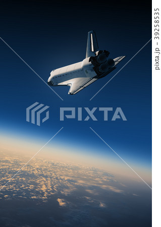 Space Shuttle Landing In The Blue Sky 39258535