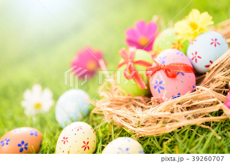 Closeup Colorful Easter eggs in nest 39260707