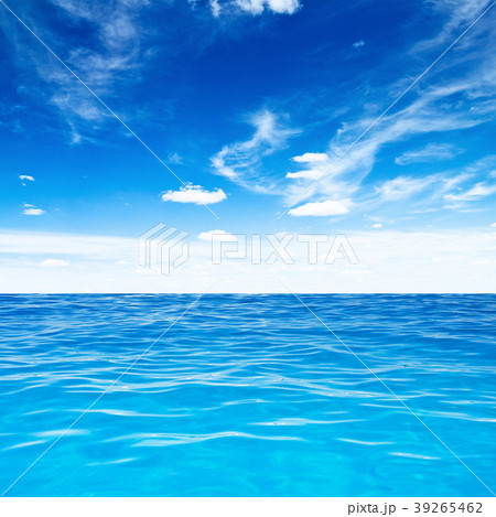 Ocean travel outdoor scene 39265462