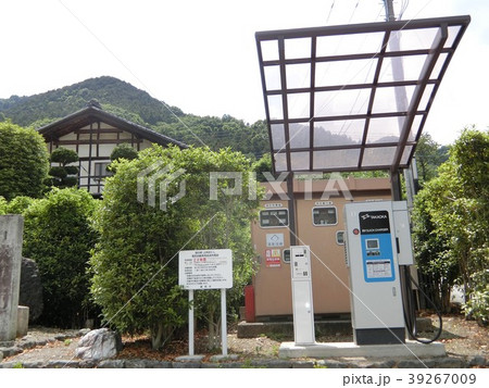 電気自動車充電スタンド 39267009