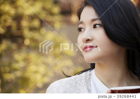 マグカップ 女性 女 39268441