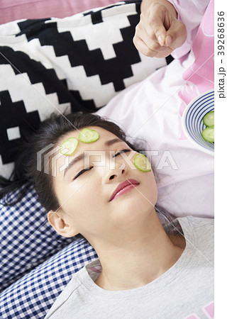 笑顔 微笑 微笑み 39268636