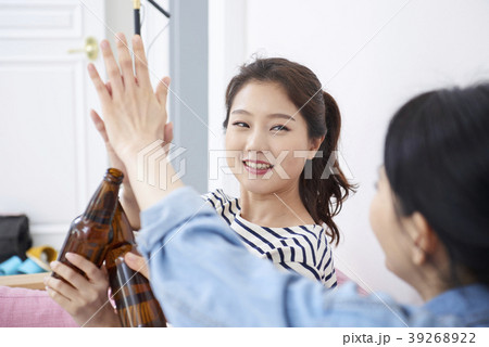 ビール 笑顔 微笑 39268922