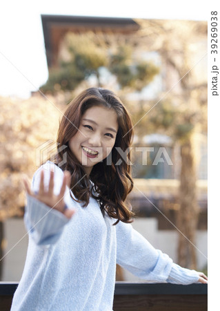 笑顔 微笑 微笑み 39269038