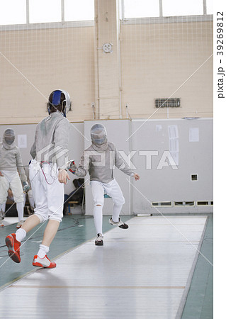 Young participants of the fencing tournament 39269812