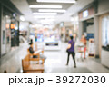 blurred image people in shopping mall with bokeh. 39272030
