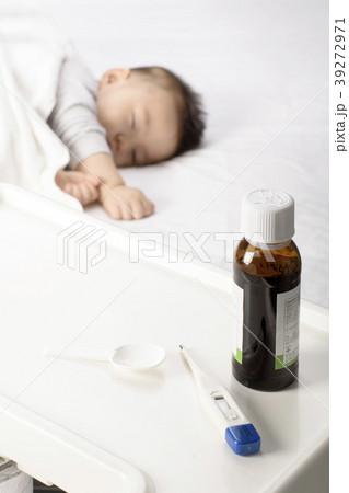 韓国人 赤ちゃん 昼寝 39272971