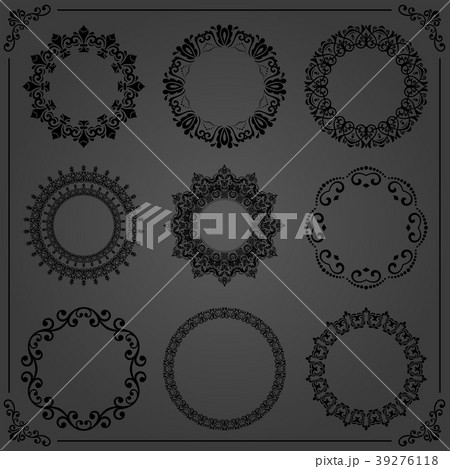 Vintage Set of Vector Round Elements 39276118