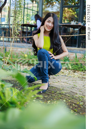 portrait of beautiful asian woman in garden 39276932
