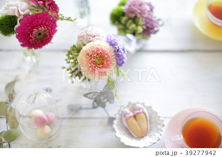 テーブルの花  テーブルの花  39277942