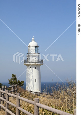 春の恵山岬灯台 39282859