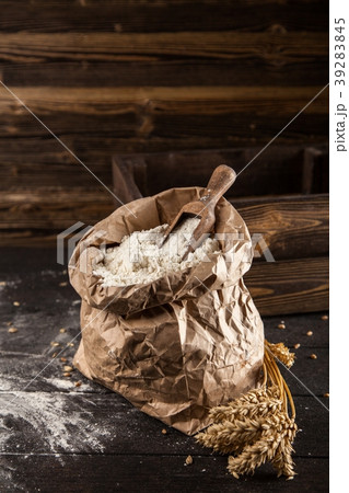 Bag of flour Bag of flour 39283845