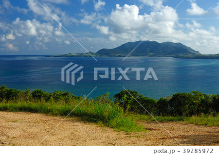 沖縄県石垣市　石垣島　野底石崎付近 39285972
