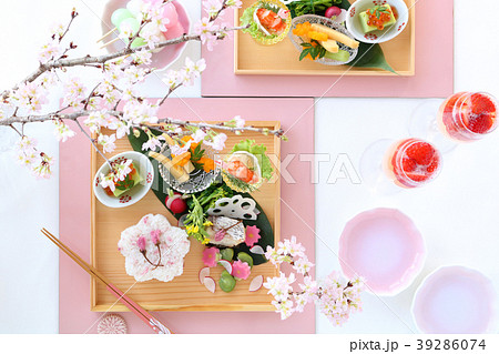 桜ごはんのお花見プレート 39286074