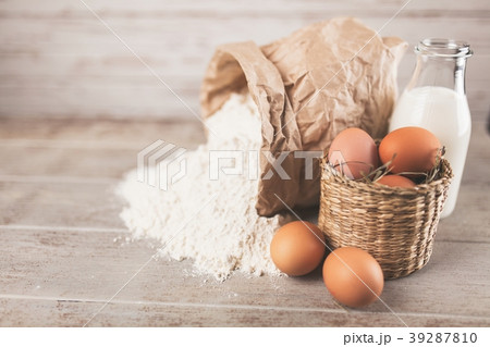 Eggs, flour and milk Eggs, flour and milk 39287810