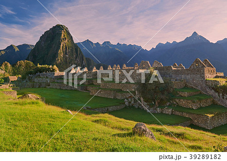 Machu Picchu in morning pink light Machu Picchu in morning pink light 39289182
