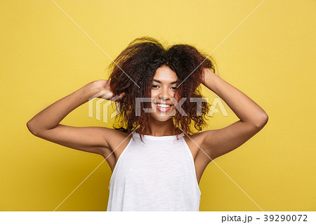 Beautiful attractive African American woman 39290072