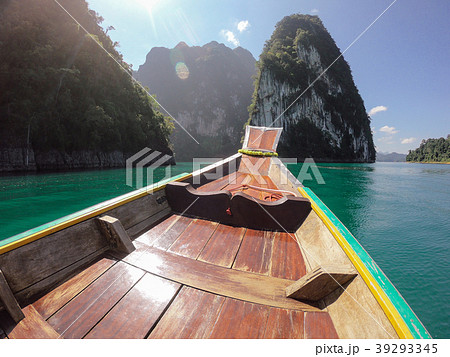 Tropical Thai jungle lake Cheo lan wood boat, wild 39293345