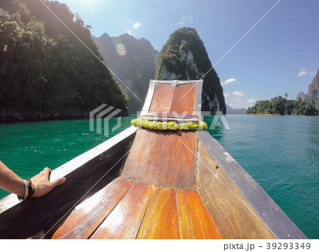 Tropical Thai jungle lake Cheo lan wood boat, wild 39293349