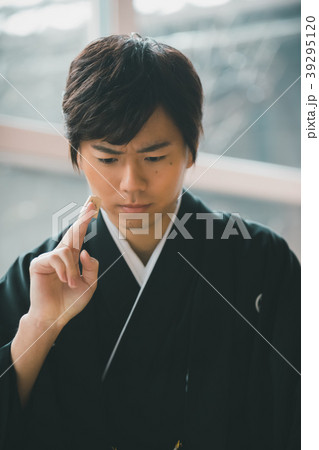 Montsuki-hakama 39295120