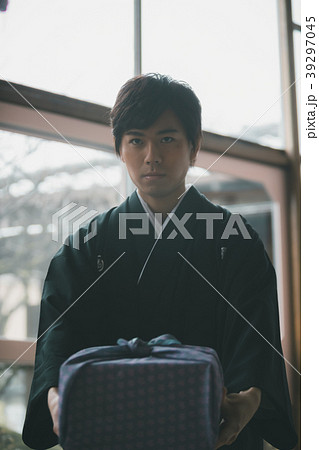 Montsuki-hakama 39297045