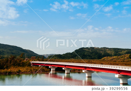 Red bridge over Urauchi river - Iriomote, Okinawa 39299556