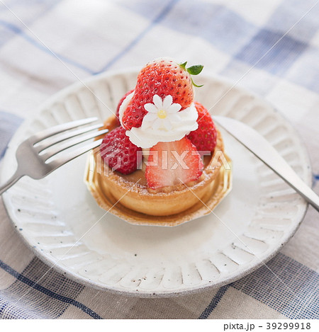 イチゴのタルト イチゴのタルト 39299918