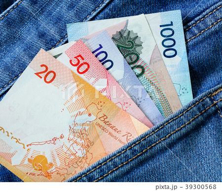 Money banknotes for design - close up 39300568