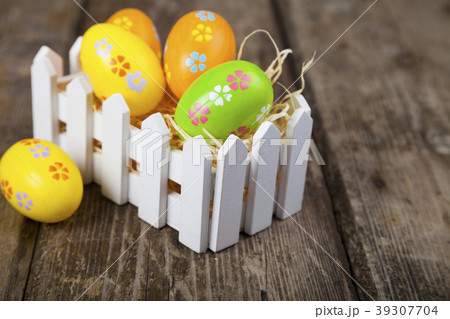Easter greeting card. 39307704