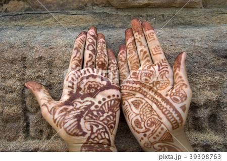 Mehandi painted on Palms Mehandi painted on Palms 39308763