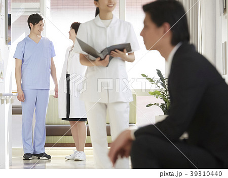 病院の廊下 39310440