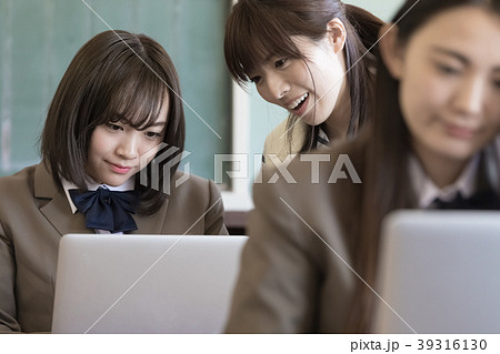 学生 教室 学生 教室 39316130