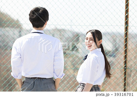 高校生 屋上 高校生 屋上 39316701