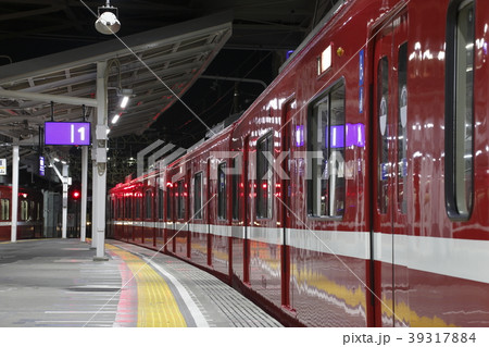 京急川崎駅:京急大師線ホームにて 京急川崎駅:京急大師線ホームにて 39317884