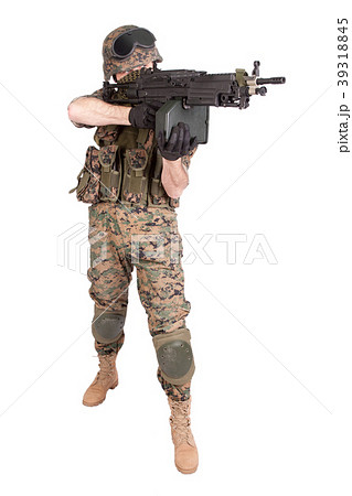 US MARINES with M249 machine gun 39318845