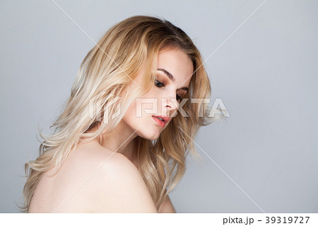 Young Attractive Woman with Long Blonde Hairstyle 39319727