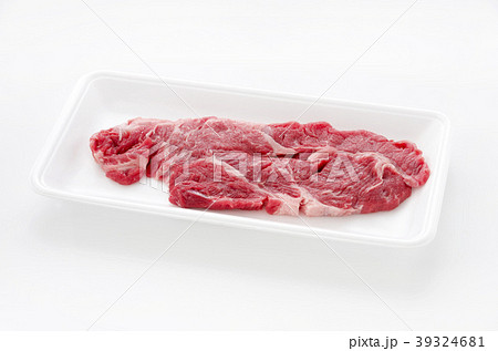 牛肩ロースステーキ 生肉 牛肩ロースステーキ 生肉 39324681