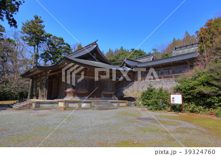 鳥海山大物忌神社 拝殿 鳥海山大物忌神社 拝殿 39324760