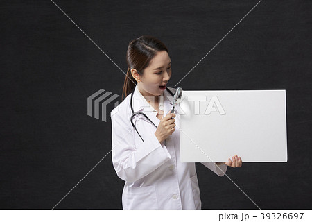 女医 韓国人 聴診器 39326697
