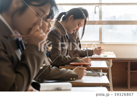 高校生イメージ テスト風景 高校生イメージ テスト風景 39326807