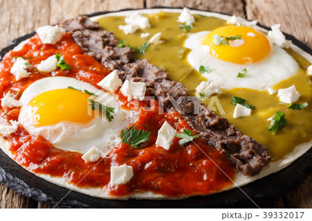 Delicious mexican dish 39332017