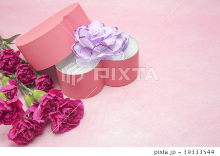 母の日、カーネーション贈物イメージ 39333544