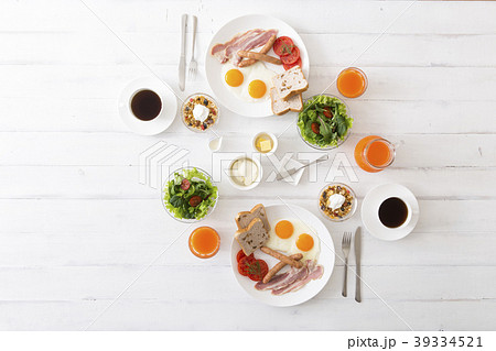朝食俯瞰撮影の写真素材