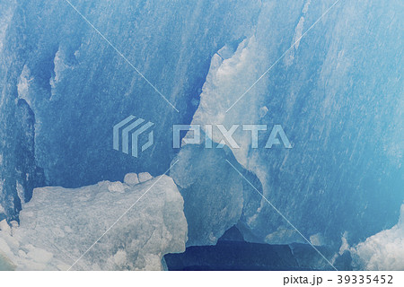 Texture of the blue ice. Perito Moreno  39335452